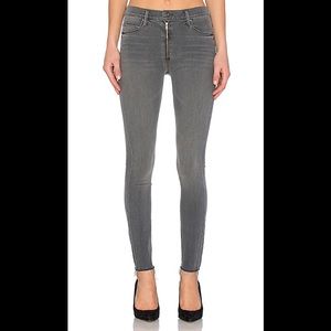 Mother the fly stunner fray